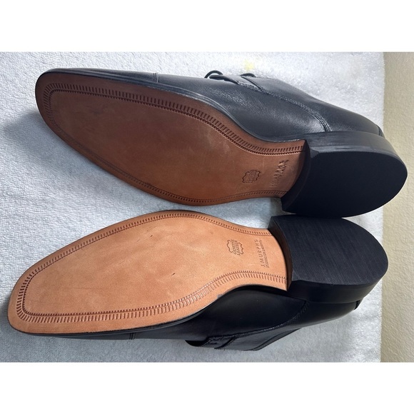 NWOT Black Leather Oxford Shoes Sleek Design - Picture 3 of 12